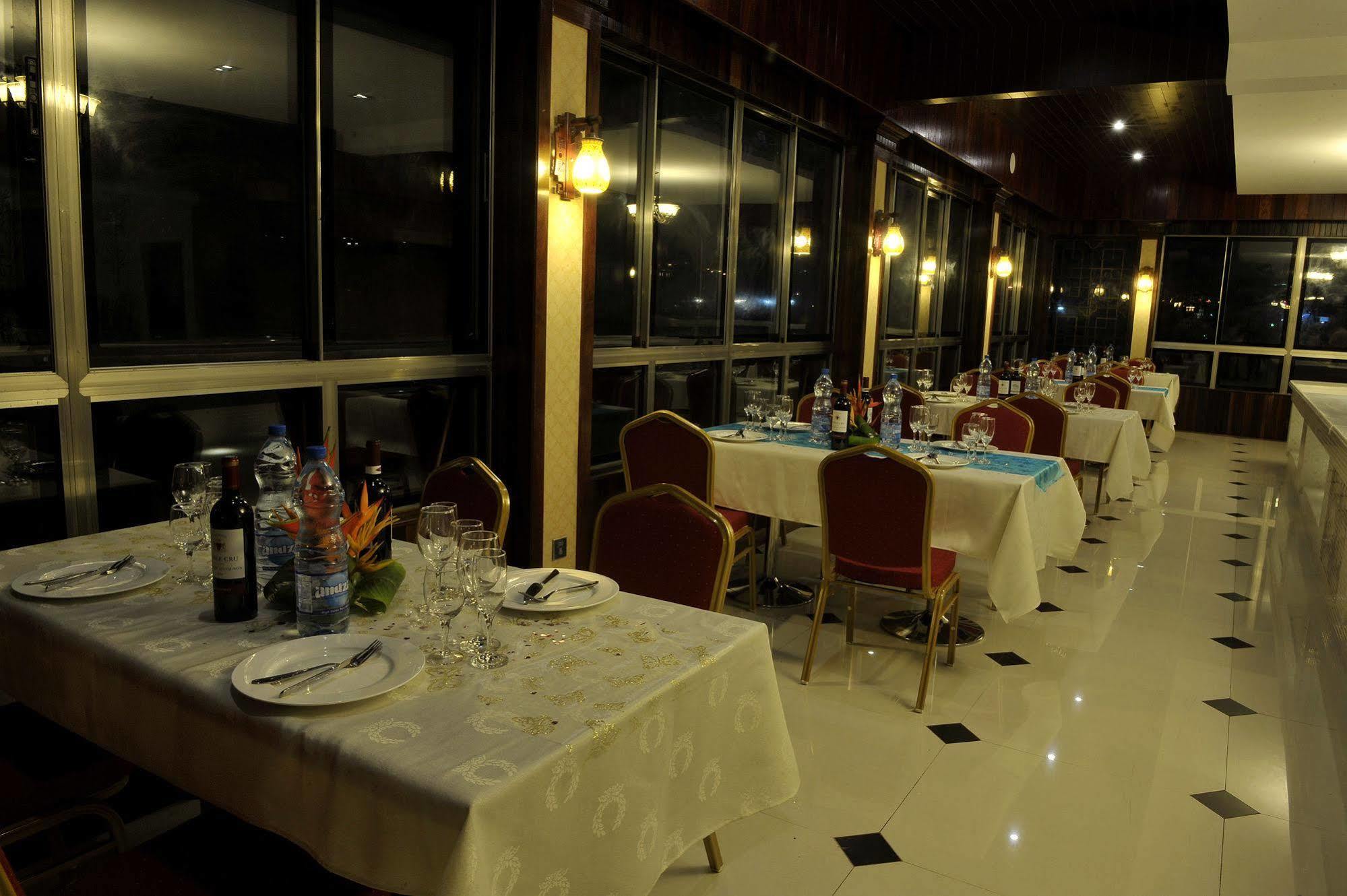 Hotel Boulevard Libreville Exterior photo
